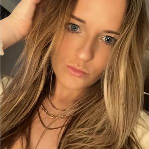 Meet your Posher, Faith